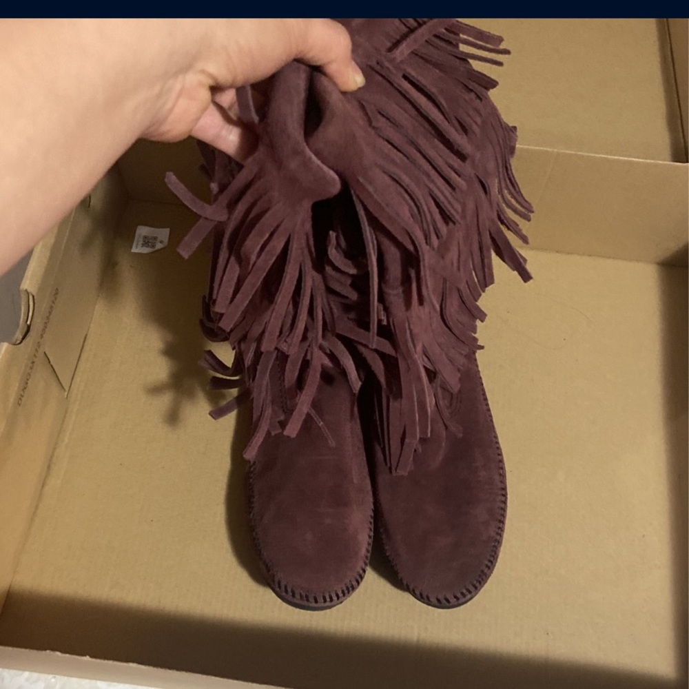 Purple Minnetonka fringe boots